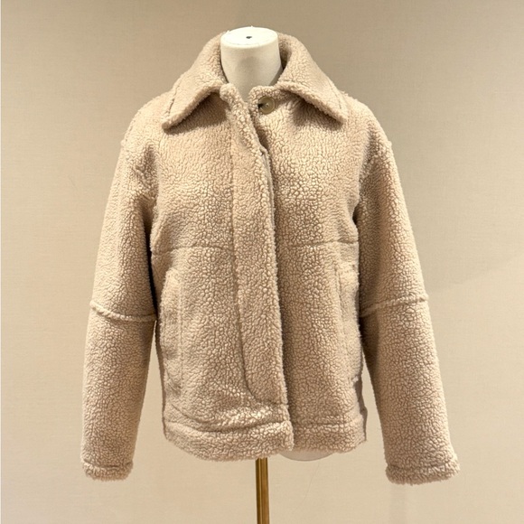 NWOT Vince Sherpa Faux Fur Jacket Size XS (retail $495) - Picture 8 of 16